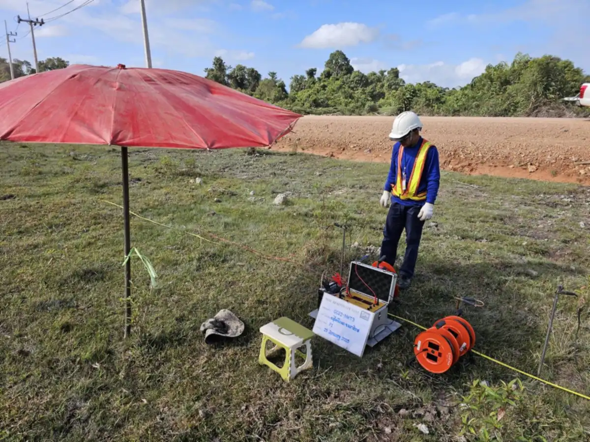 ทีมวิศวกร SPN ทดสอบ Soil Resistivity Test วัดค่าความต้านทานไฟฟ้าของดินสำหรับงานโซลาร์ฟาร์ม ท่อก๊าซ และ Data Center