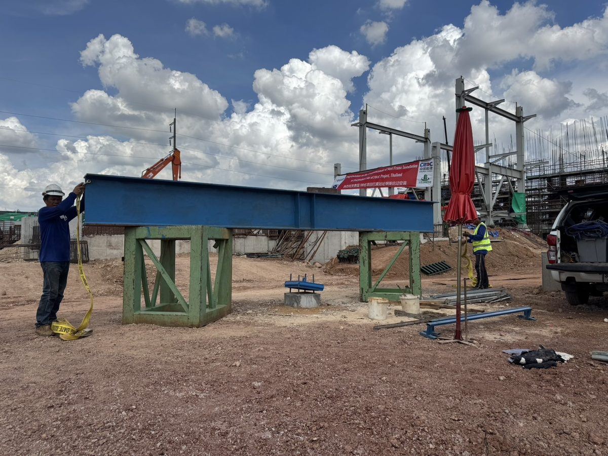 คานปฏิกิริยาเหล็กพาดข้ามเสาเข็มทดสอบแรงถอน Static Tension Pile Load Test SPN