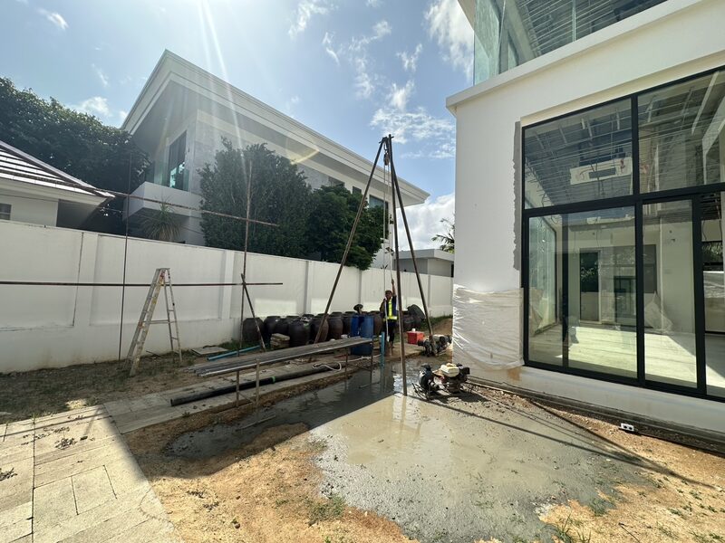 การเจาะสำรวจดิน (Soil Boring) ในพื้นที่จำกัดข้างบ้านก่อนงานต่อเติม
